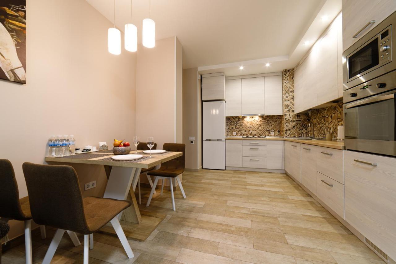 New Chornovola Apartment Львов Экстерьер фото