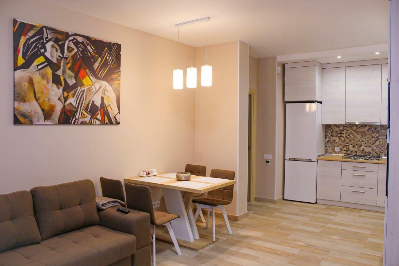New Chornovola Apartment Львов Экстерьер фото